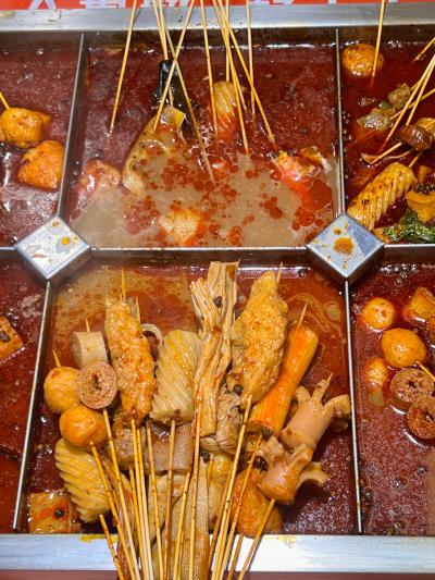 麻辣串串技術(shù)培訓(xùn)哪家好?深度解析飄味緣培訓(xùn)班的優(yōu)勢與特色